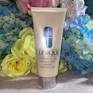 Clinique Moisture Surge overnight mask 3.4Fl oz. Brand new never used 💗